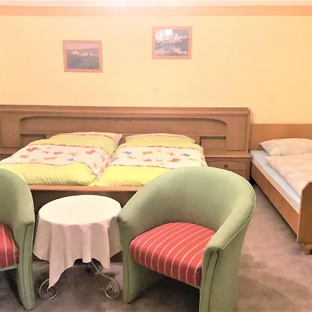 Holiday home Comfortable Holiday With Garden In Leogang